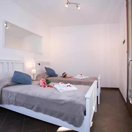 Borgo La Sorgente - Dolce Apartment *